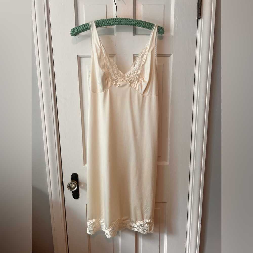 Vintage slip with lace